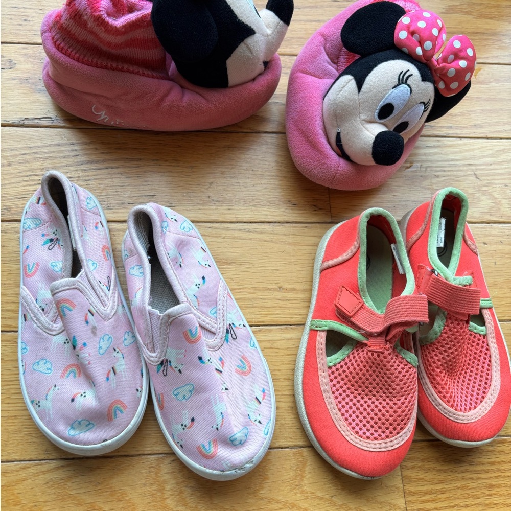 Girls spring size 7/8 shoe bundle slip on, water shoes and Minnie Mouse slippers